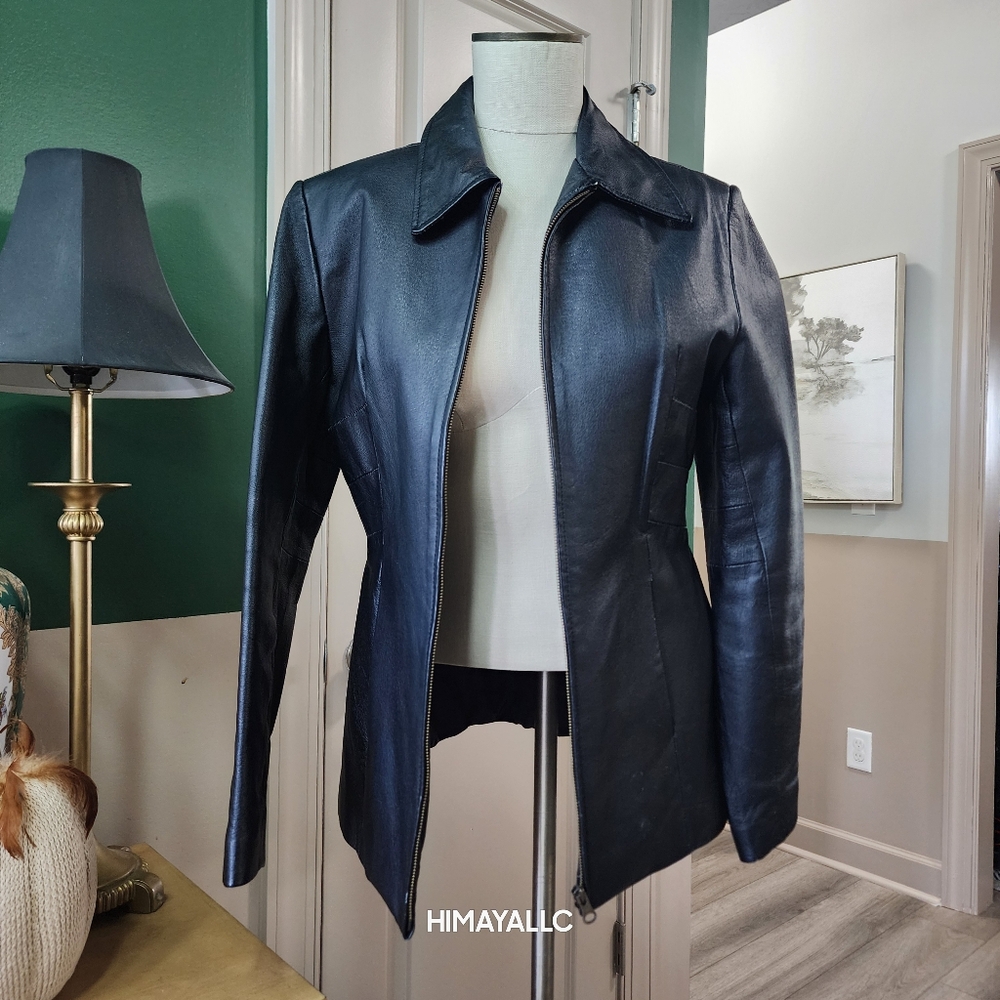 VINTAGE BLACK LEATHER JACKET